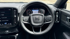 Volvo Xc40 2.0 B4P R DESIGN Pro 5dr Auto Petrol Estate